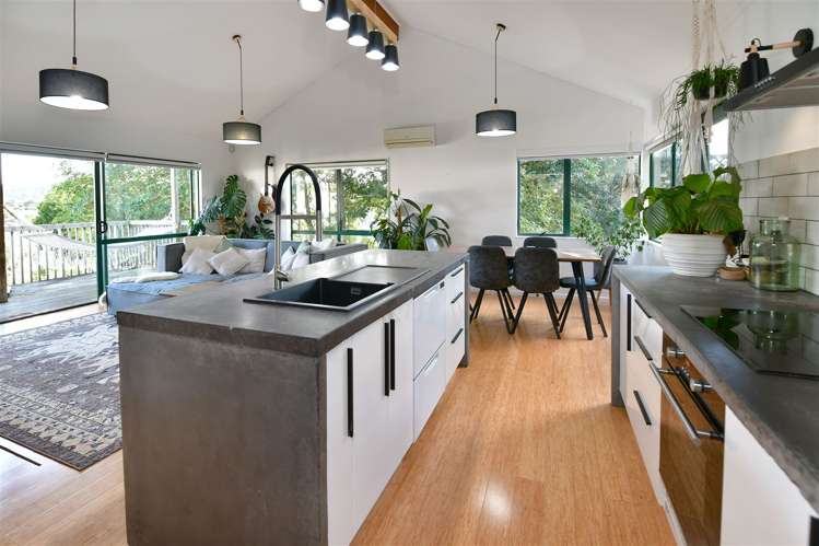 2a Roberta Crescent Orewa_4