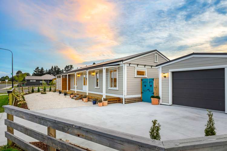 1 Quinn Crescent Woodend_13