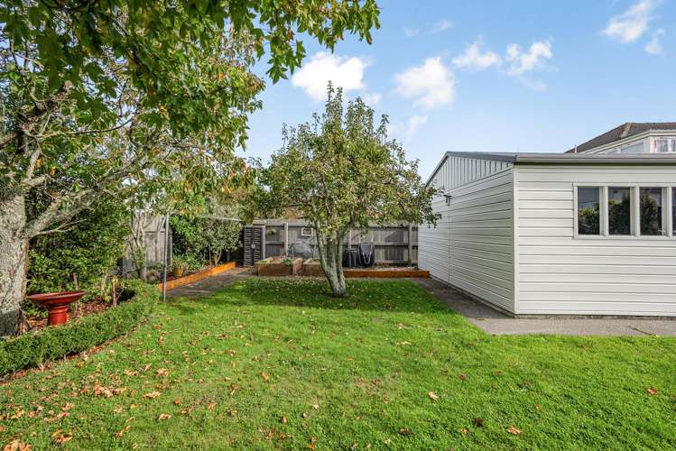 140 Waiwhetu Road Waterloo_27