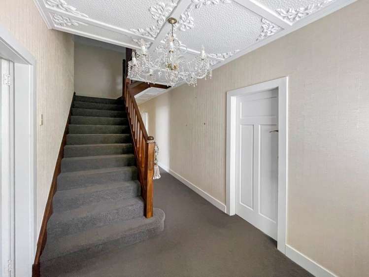1 Fairholme Avenue Epsom_5