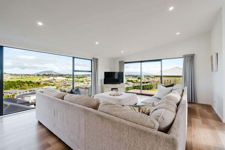325 Picquet Hill Road_2