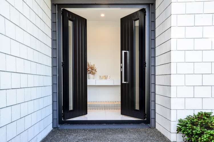 38 Probert Crescent Chartwell_4