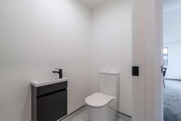 99 Hoffman Court Waikiwi_21