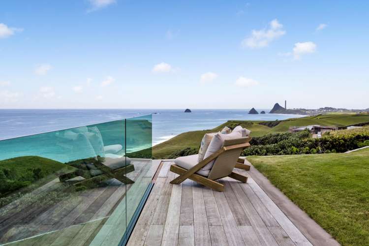 24 Washer Road Omata_42