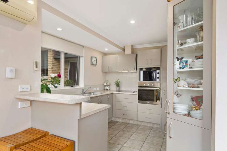 10/17 Simmonds Grove Greerton_9