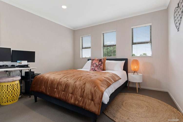 19 Turnberry Drive Wattle Downs_14