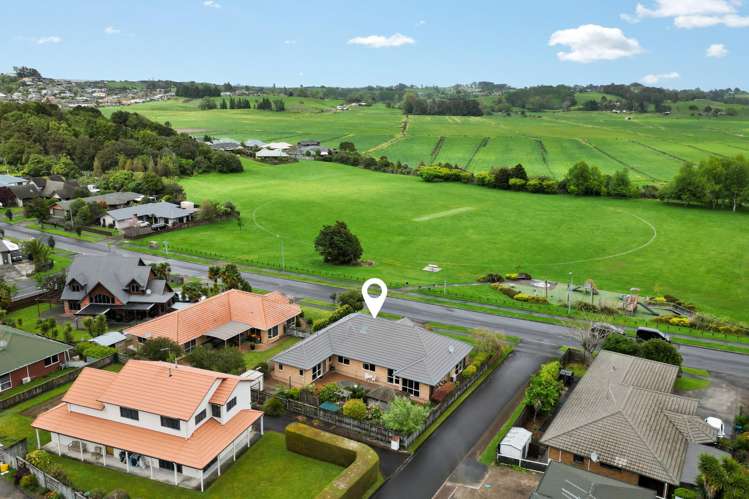 56 Ayrshire Drive Grandview Heights_25