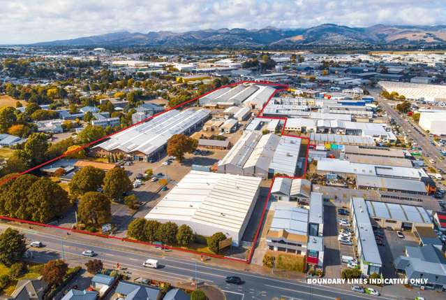 Well-Priced Dual Access Versatile Warehouse