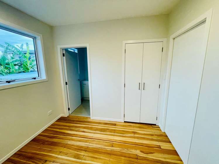 9 Alexander Road Algies Bay_5