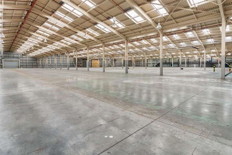 9-15 Refreshment Place Trentham_1