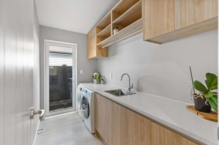 13 Floyd Road Riverhead_25