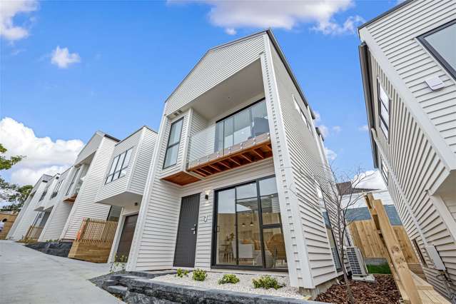 2/562 Beach Road Rothesay Bay_2