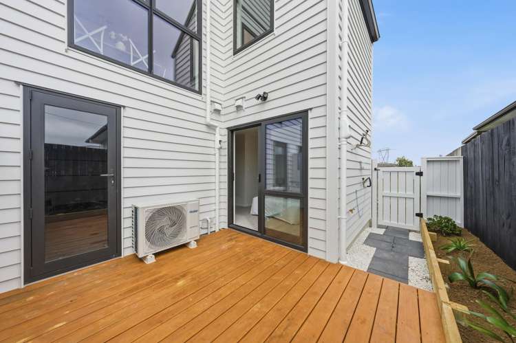 9A Doughty Place Otara_16