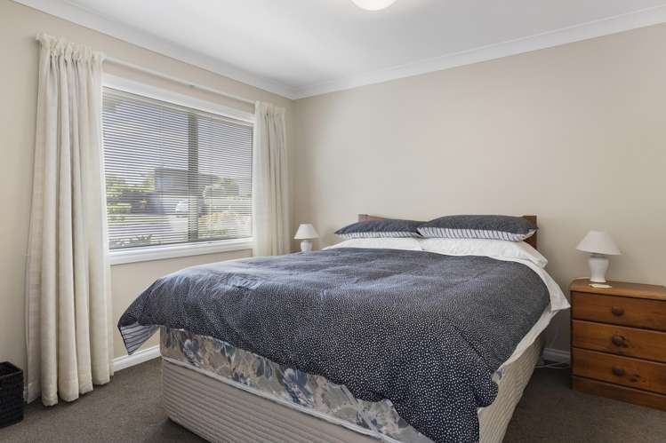 8 Belvedere Grove Rangatira Park_20