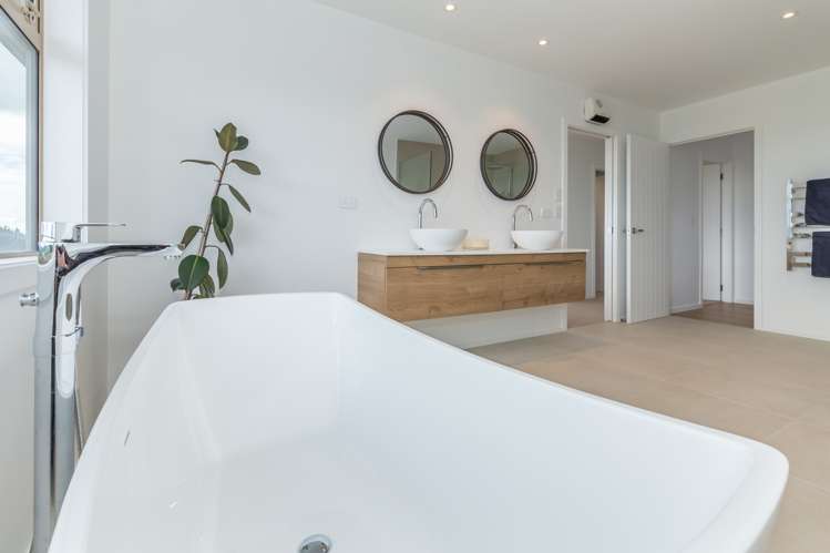 435 Tararua Road Levin_12