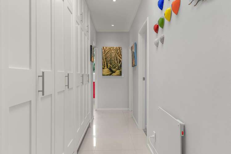 2/4 Gill Road Eastbourne_14