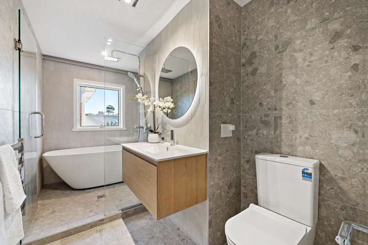 26 Komaru Street Remuera_13