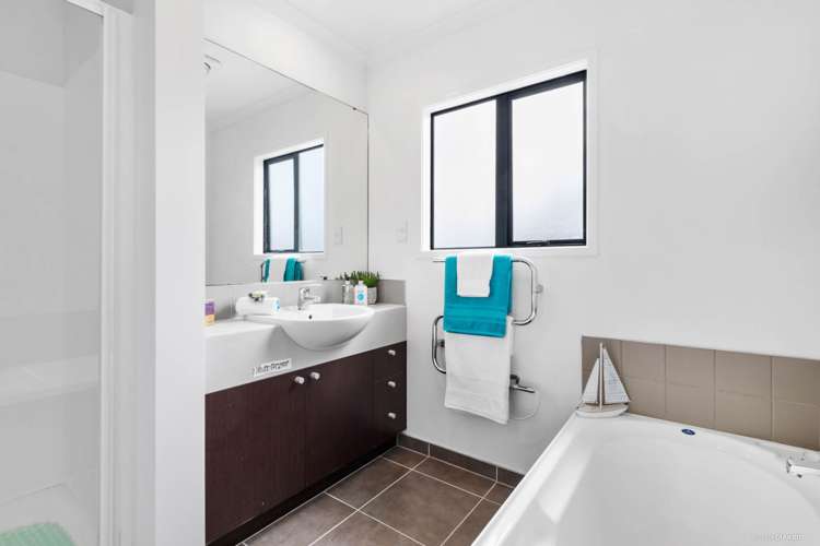 8 Vicente Place Oteha_18