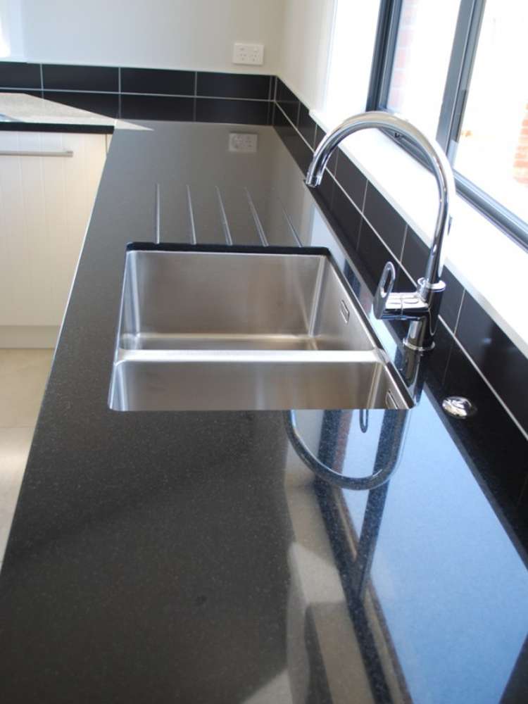 5 Garland Lane Leamington_12