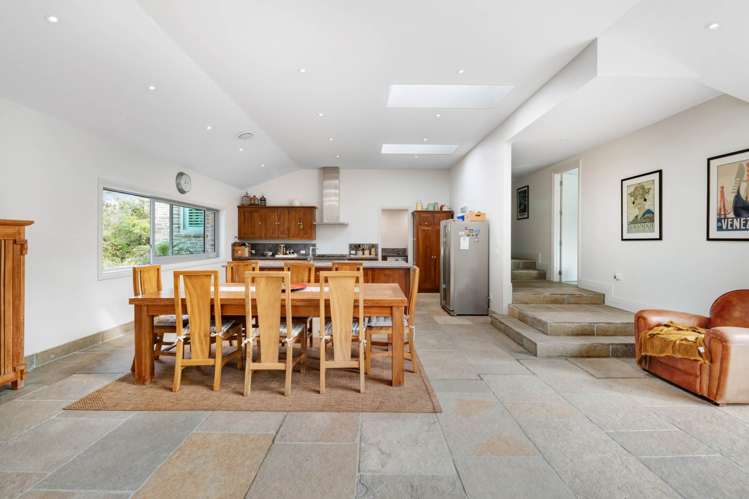 14 Hobbs Road Matakatia Bay_4