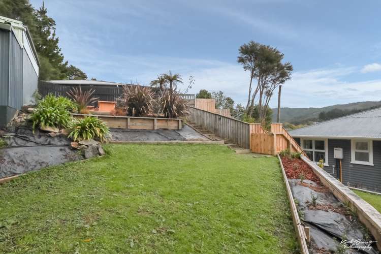 16 Bull Avenue Wainuiomata_3