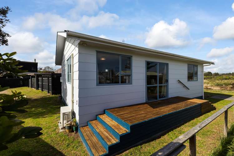 42 Rutherford Drive Waikanae Beach_18