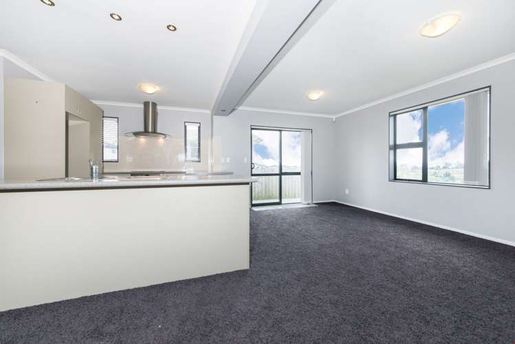 8 Kokako Rise Papakura_18