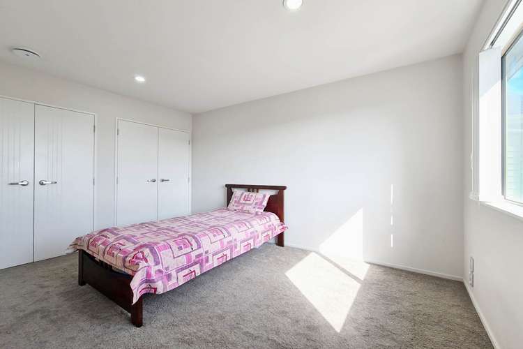 11 Rosewell Crescent Flat Bush_11