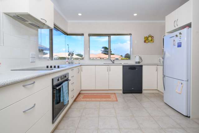 16 Chalmers Close Orewa_2