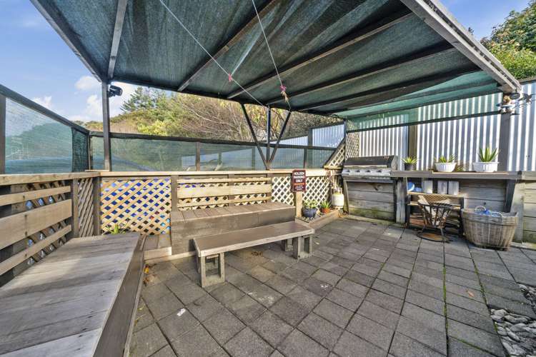 21 Newburn Grove Wainuiomata_11
