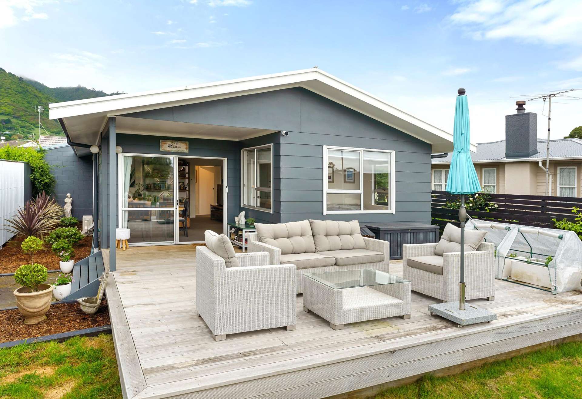 7 Graham Grove Waikanae_0