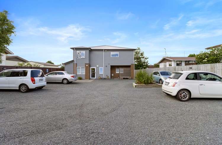 7 & 8/13 Crescent Court Melville_8