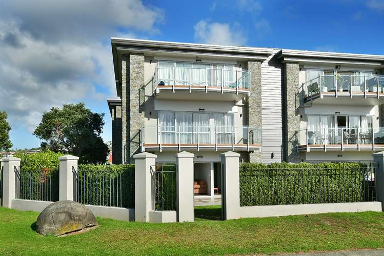 101/252 Centreway Road Orewa_13