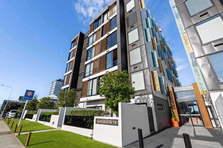 207/74 Anzac Street_0