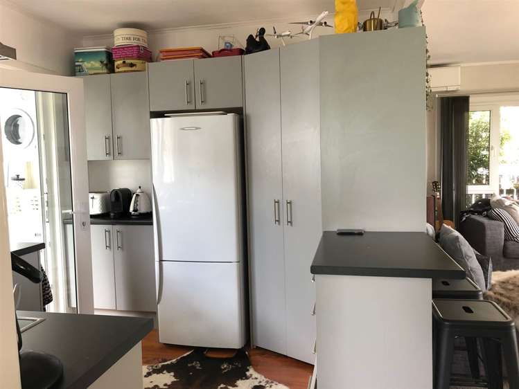 1/84 Rosier Road Glen Eden_8