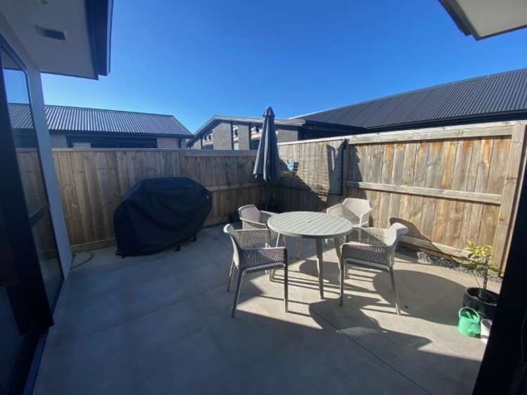 21 Inaka Place Poike_8