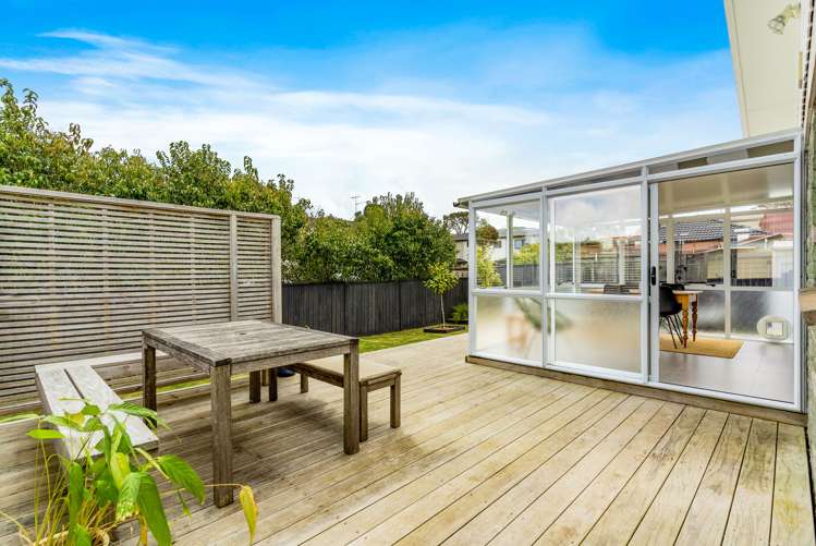 2/42 Chartwell Avenue Glenfield_6