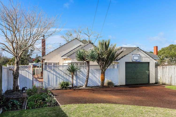 84 Taylor Street Blockhouse Bay_1