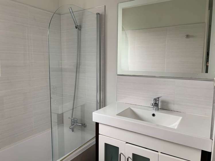 47 Triangle Road Massey_9