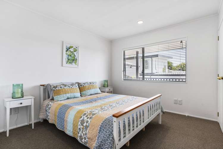 2/83 Vandeleur Avenue Birkdale_13