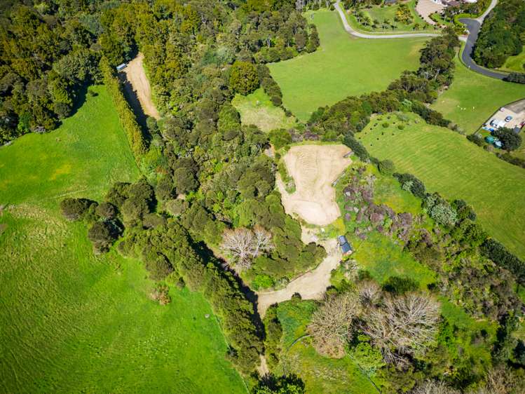 565 Whitford Road Whitford_9