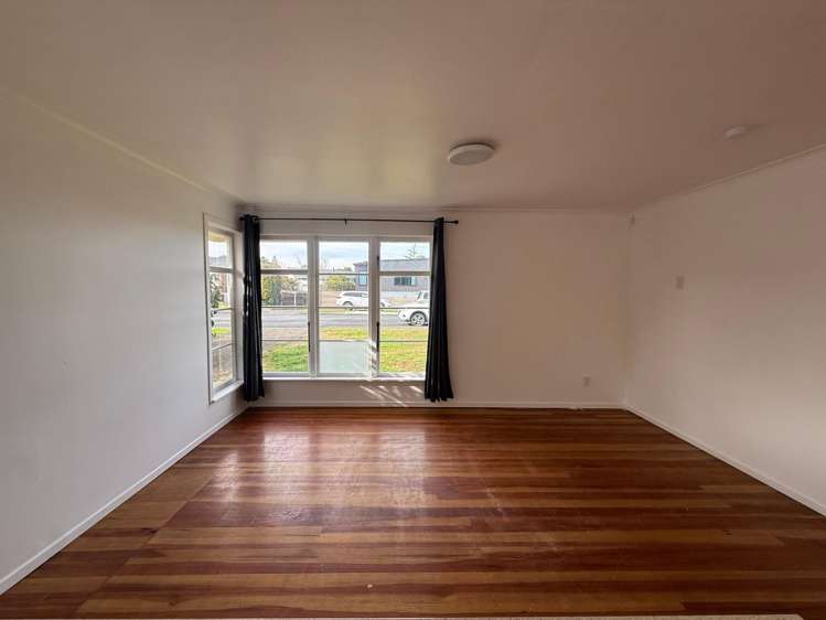 1 Buller Crescent Manurewa_3