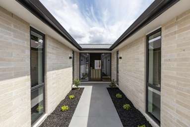 11 Keri Rua Road_2