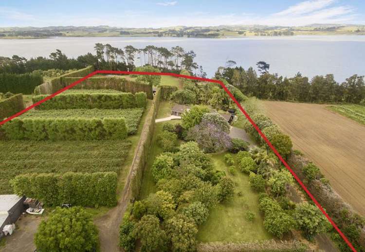 453 Glenbrook Beach Road Glenbrook_3