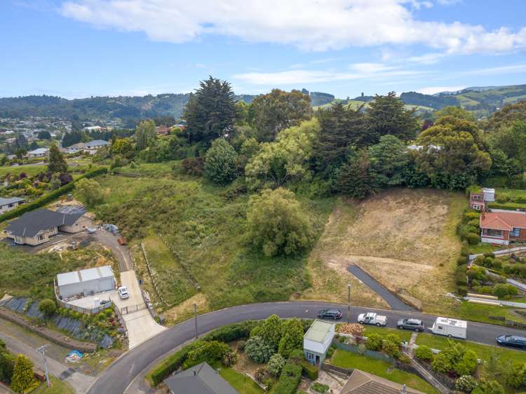 40 and 42 Waldron Crescent Green Island_11