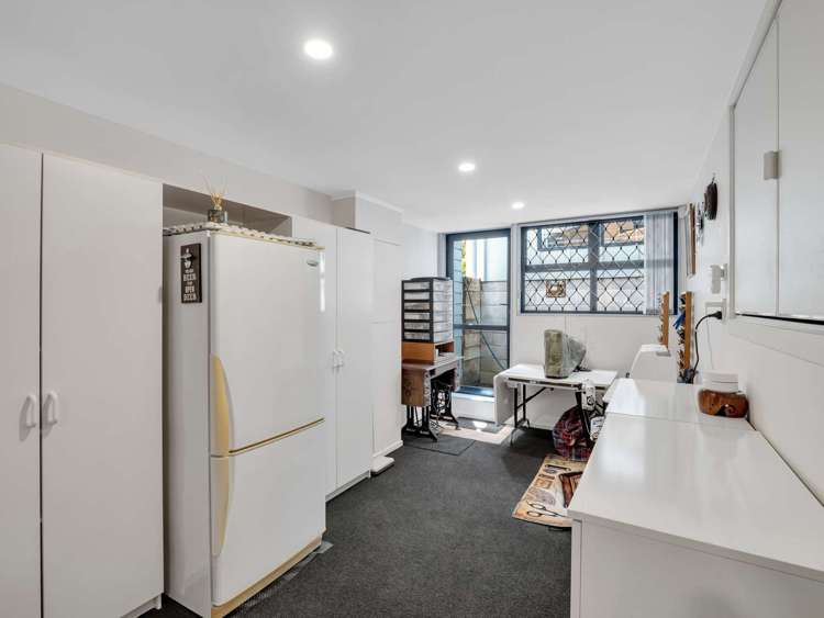 11 North Way Titirangi_26
