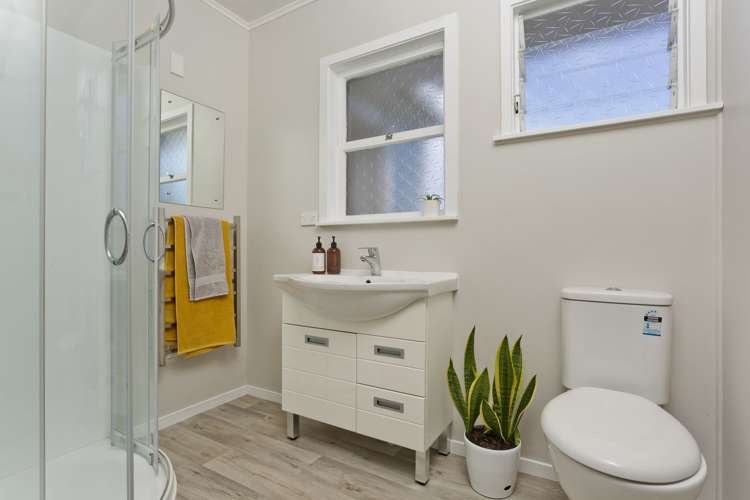 3/13 Corrella Road Belmont_10