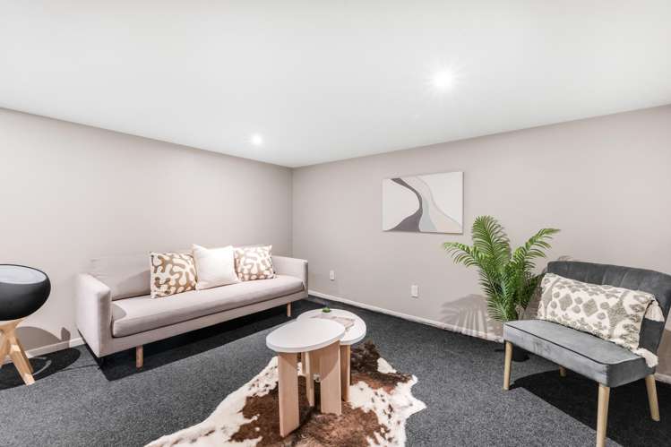 72 Bradbury Road Botany Downs_21