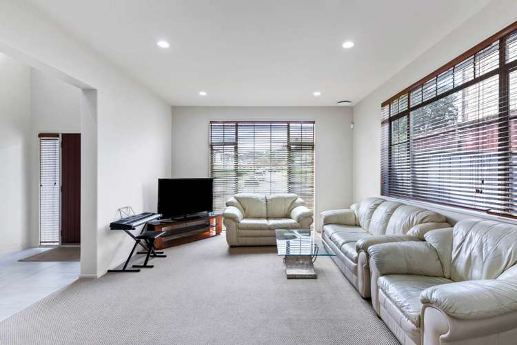 91 Baverstock Road Flat Bush_9