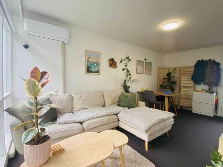 67 St Vincent Ave 1776_2